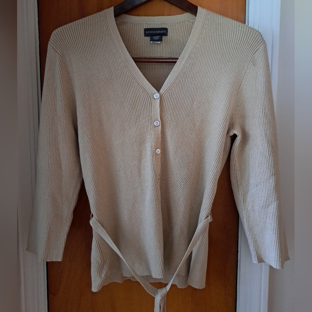Banana Republic Beige Ribbed V-Neck Buttoned Cardigan with Tie